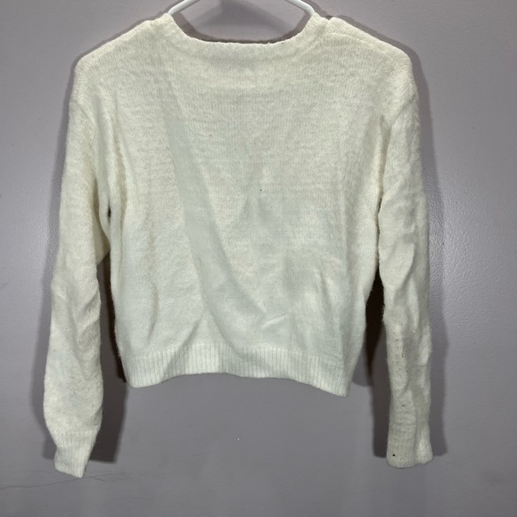 Gianni Bini Women’s White Fuzzy Crewneck Sweater - Picture 10 of 10